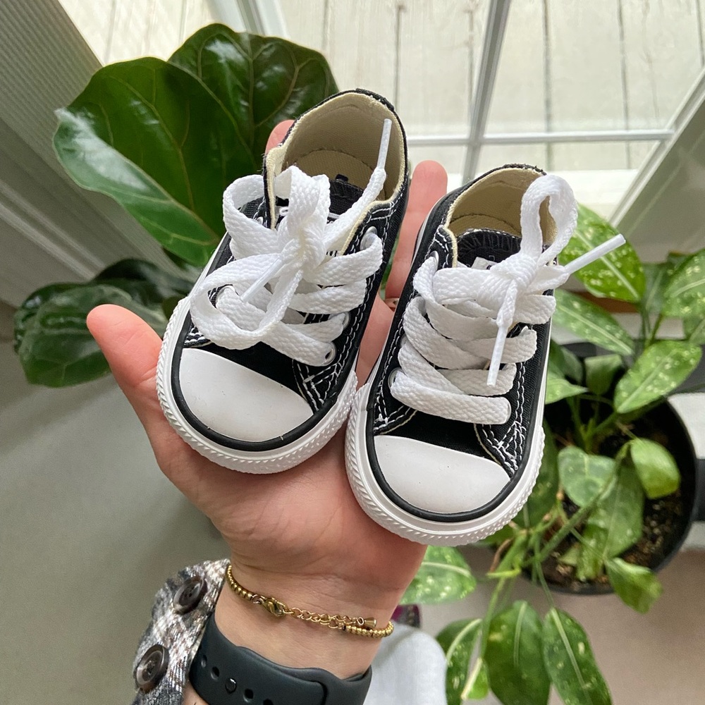 Black Converse baby size 2